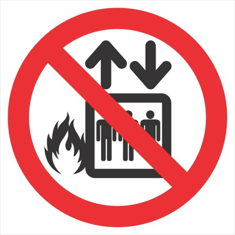 PLACA P4 PROIBIDO UTILIZAR O ELEVADOR EM CASO DE INCENDIO 15X20 EM PVC 2MM NBR 13434 FOTOLU. AUTO EXTINGUIVEL