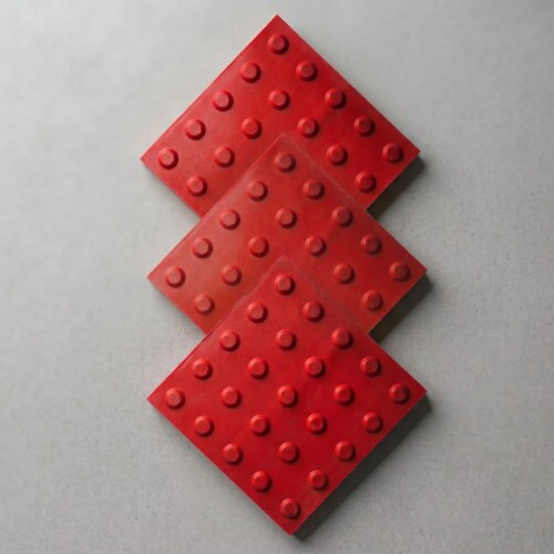 PISO TATIL PVC (01) 25X25CM ALERTA VERMELHO